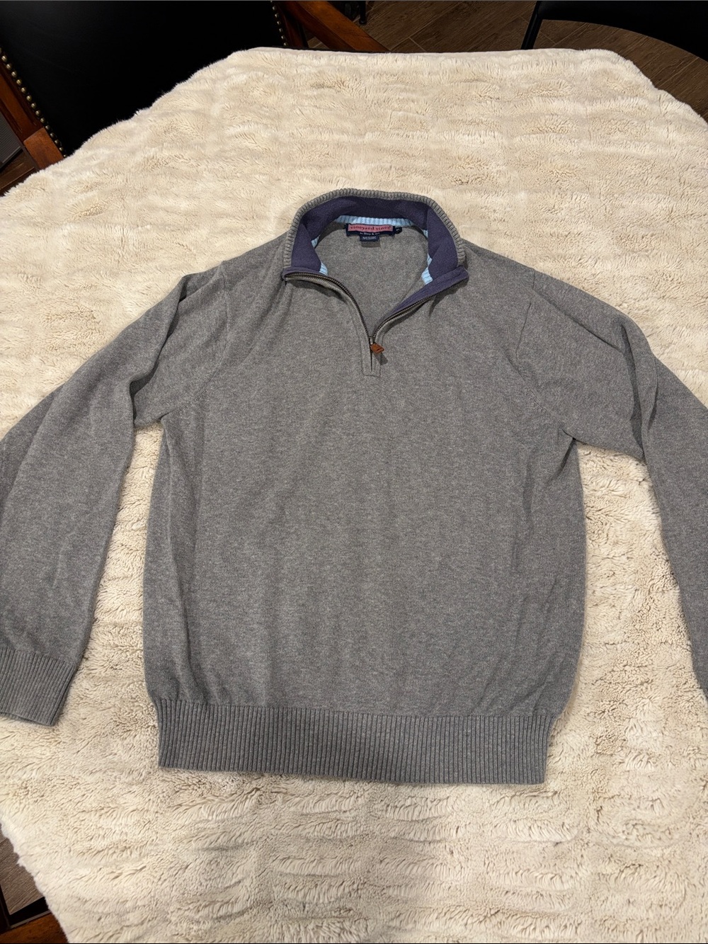 Vineyard Vines Men's Gray Quarter-Zip Sweater with Contrast Collar